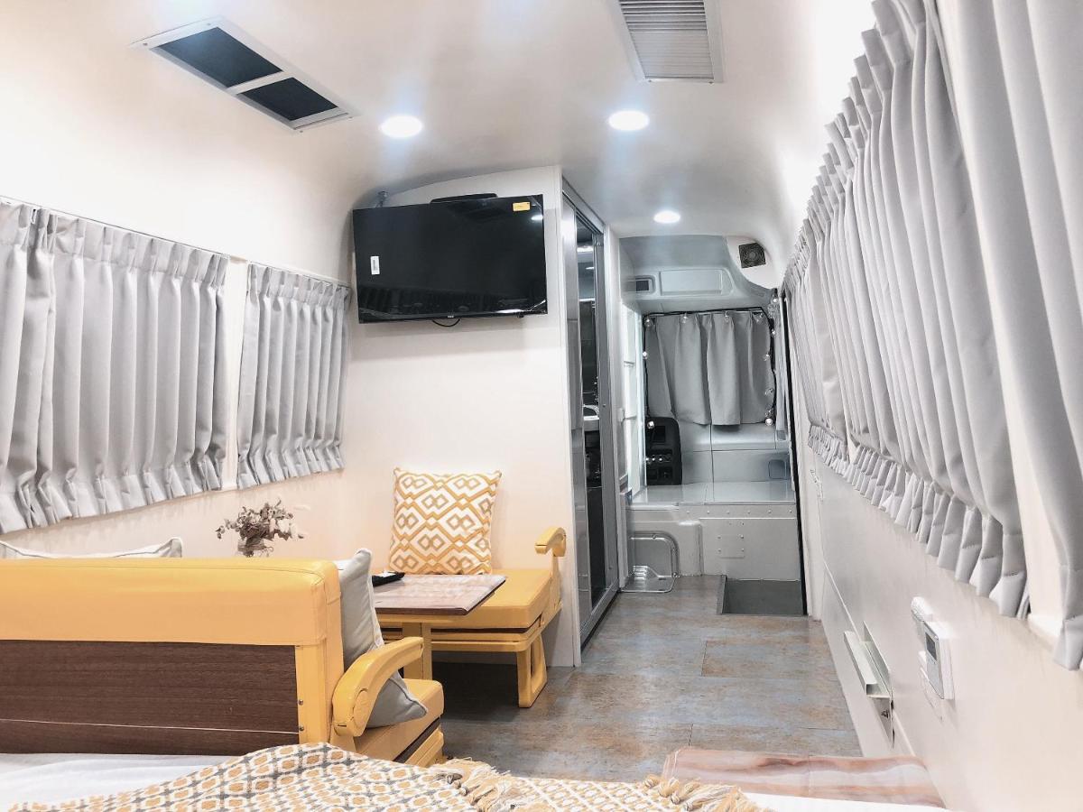 טוצ'נג Artisan Hostel מראה חיצוני תמונה