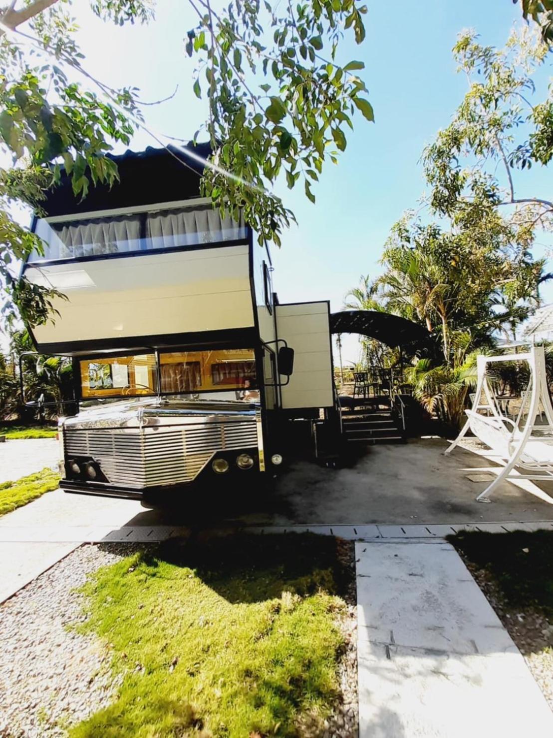 טוצ'נג Artisan Hostel מראה חיצוני תמונה