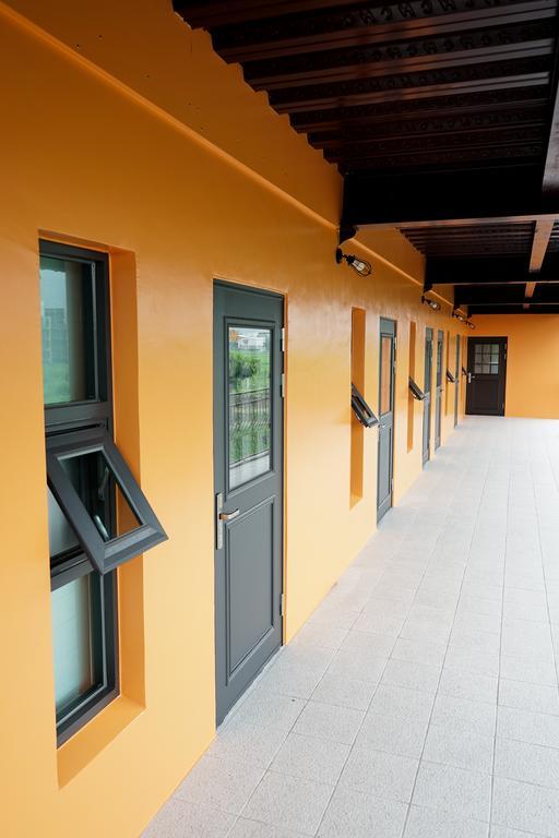 טוצ'נג Artisan Hostel מראה חיצוני תמונה
